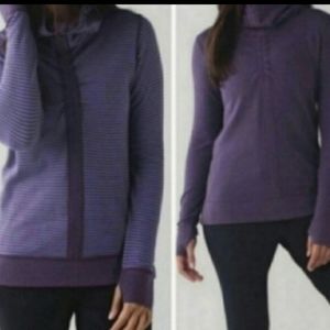 Lululemon Purple Reversable Turtleneck Size 8
